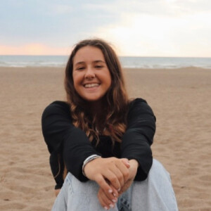 Gianna M – SUNY Oswego Student Seeking Babysitting Jobs