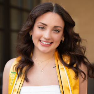 Mia M - Florida Gulf Coast Babysitter