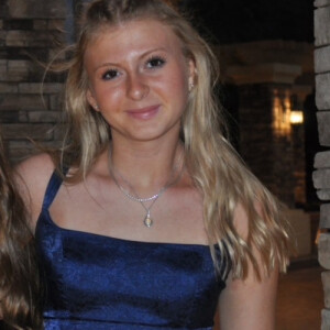 Alexis W - UF Babysitter