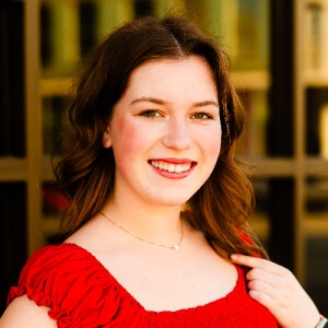 Ava L - UC Babysitter