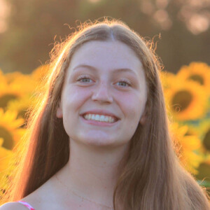 Rebecca D – University of Arkansas Student Seeking Babysitting Jobs
