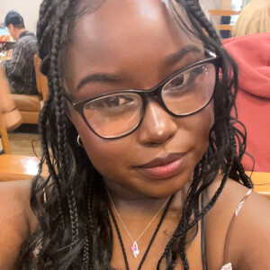 Kera B - UK Babysitter