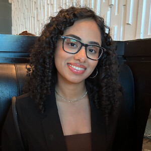 Amanda F - The Chicago School Babysitter