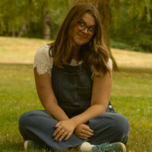 Chloe V - Green River Babysitter