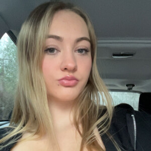 Avery E - UW Babysitter