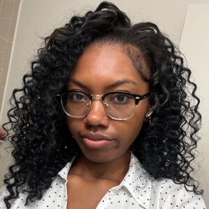 Caitlyn R - Oakland Community College  Babysitter
