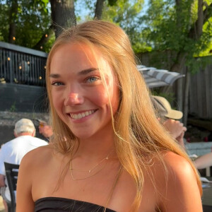 Helen C - UF Babysitter