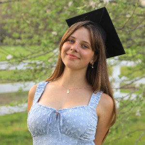 Abigail V - Wheaton Babysitter