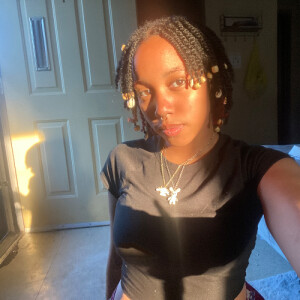 Angel M - Oakland Community College  Babysitter