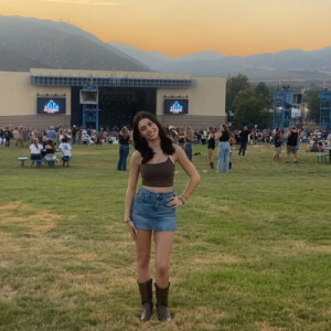 Savannah W - LSU Babysitter