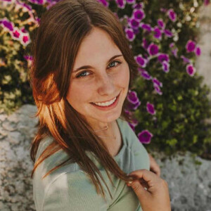 Brooke T - EMU Babysitter