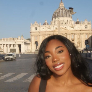 Maeyanne I - USC Babysitter