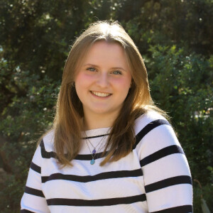 Sarah M – Orange Coast College  Student Seeking Babysitting Jobs