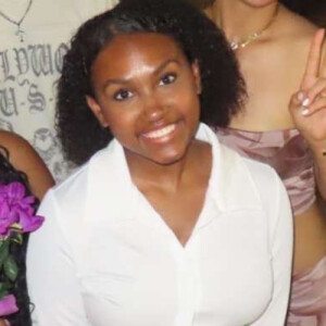 Kayleen O - Lamar Babysitter