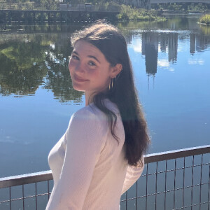 Sara R - GWU Babysitter