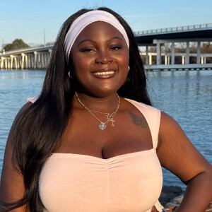 Anya T - The Chicago School Babysitter