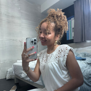 Adrianna B - FIU Babysitter