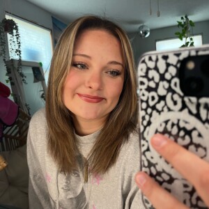 Raven H - Washburn Babysitter