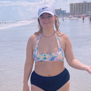 Shelby R – Florida Gulf Coast Student Seeking Nanny Jobs