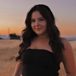 Laura R - Oregon Tech Babysitter