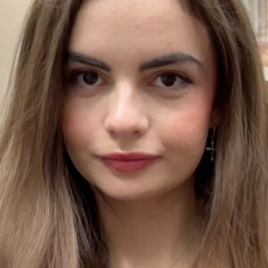 Allison H - UK Babysitter