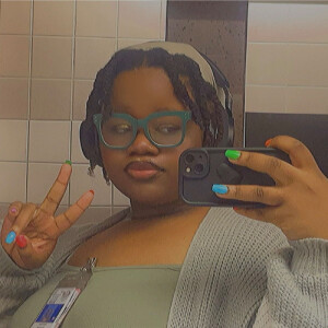 Averiana J - UNT Babysitter