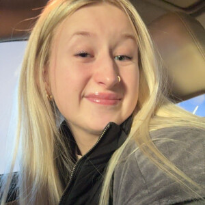 Elizabeth H - USD Babysitter