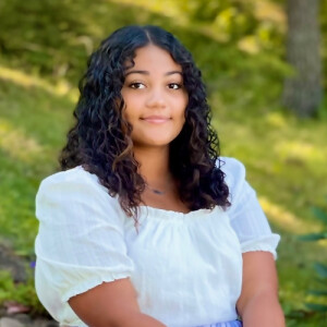 Maya K – Youngstown State Student Seeking Babysitting Jobs