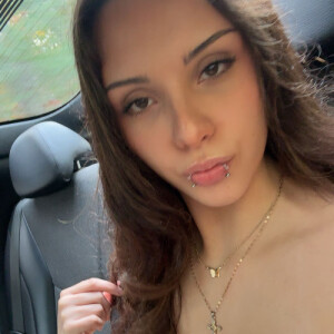 Isabela R - UConn Babysitter