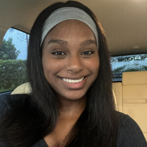 Lana E - USF Babysitter