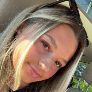 Helen P - FAU Babysitter