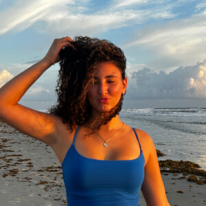 Ailina L - FAU Babysitter