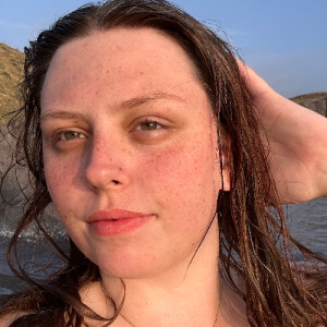 Tea G - UD Babysitter