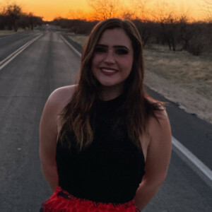 Isabel T – University of Arizona Student Seeking Babysitting Jobs