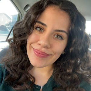 Samantha S - UCI Babysitter