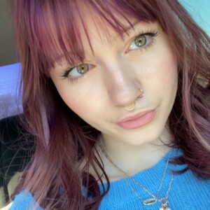 Aydrienne R - UNA Babysitter