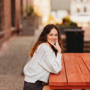 Calla B - UD Babysitter