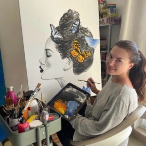 Laura L - NYU Babysitter