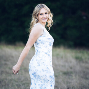 Sierra T - Sierra Babysitter