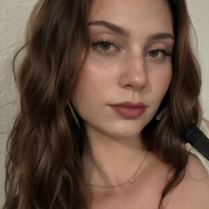 Alex S - UH Babysitter