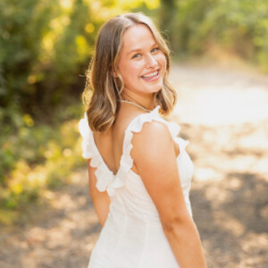 Alyssa B - UW Babysitter