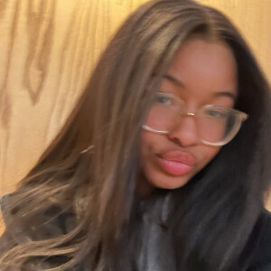 Sharinez T - UWM Babysitter