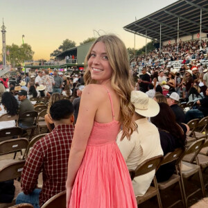 Veronica B - UCI Babysitter