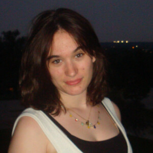 Elizabeth M - DePaul Babysitter