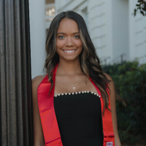 Anna L - GWU Babysitter