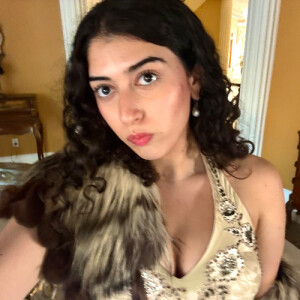 Ariella K - NYU Babysitter